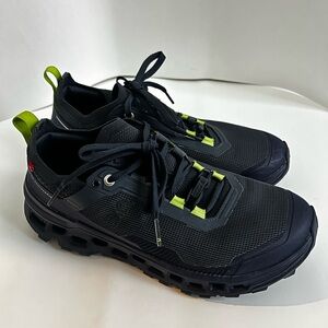 The On Running Cloudultra 2 trail running sneakers